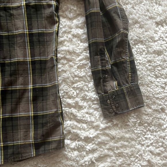 Kenneth Cole Plaid Button-Up Shirt - Picture 4 of 9